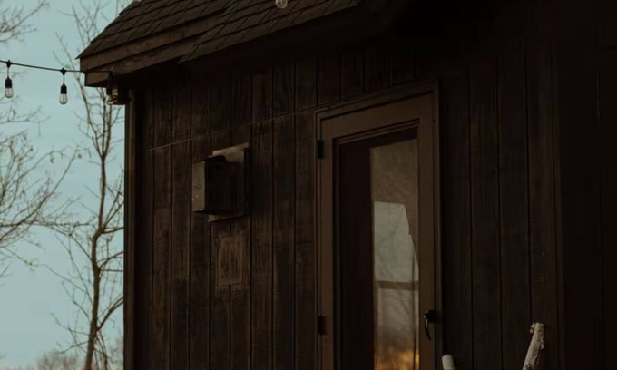 Almelund Cabina | The Writers Cabin Sauna/wood burning hot tub/river access