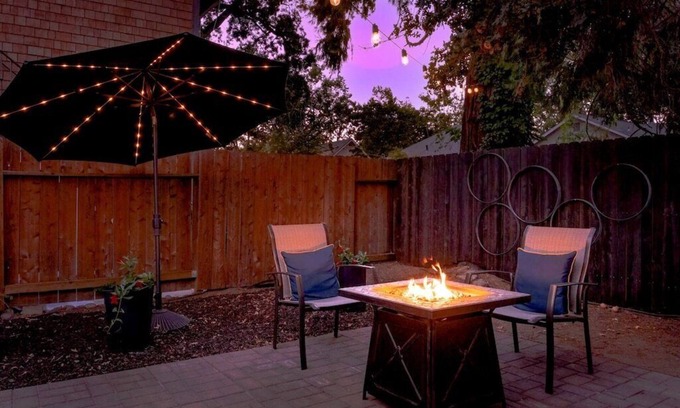 Lodi Casa | The Zin Retreat | 4-Min Walk to Downtown Wine, Beer, Shops, and MORE!