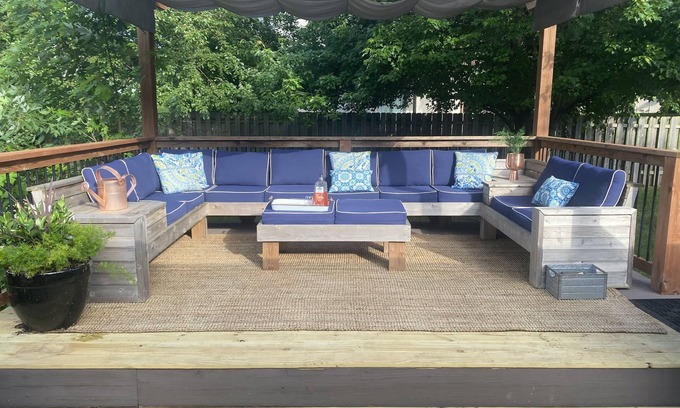 Overland Park Casa | Theatre Room, Hot Tub & Fire-pit in South OP