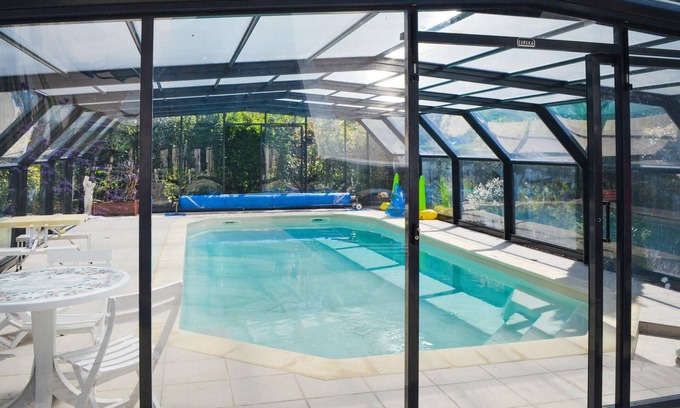 Pace Casa | This elegant house is located in a large residential area of the town of Pacé, 10 km from Rennes.