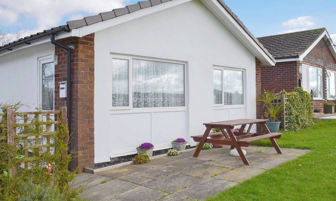 Muston Cabaña | Alojamiento de 2 habitaciones en Gristhorpe, near Filey