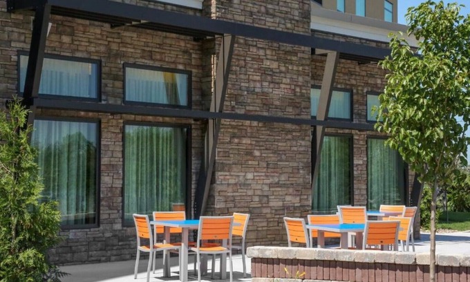Milan Casa | This modern room is the closest and most convenient to the Quad City !