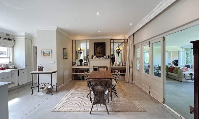 Newlands Villa | THISTLE HOUSE, FERNWOOD ESTATE , NEWLANDS CAPE TOWN