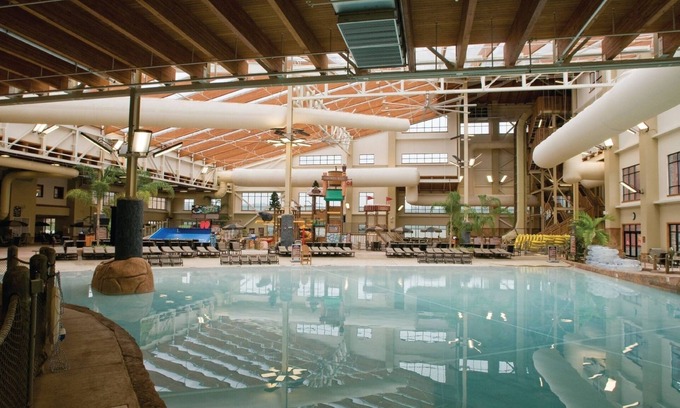 Sevierville Complejo | Three Bedroom Deluxe, Luxury Condo, Sevierville, Tennessee (2210632)