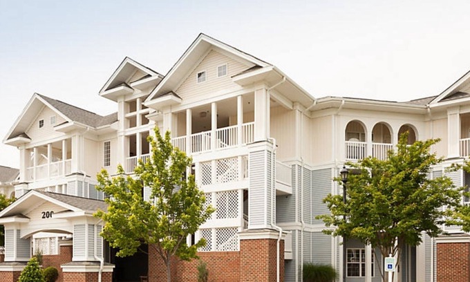 Lackey Complejo | Three Bedroom, Luxury Condo, Williamsburg, VA (3313132)