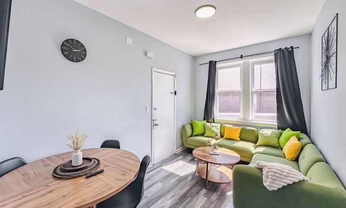 Lodi Apartamento | Lodi 3 Beds- Laundry In-Unit, Parking