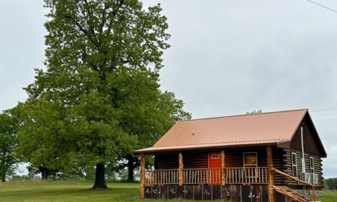 Jasper Cabina | Three Oaks Cabin - A Log Cabin Just 3 Miles East of Jasper on Hwy 74E