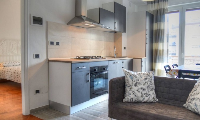 Albenga Apartamento | Apartamento de tres habitaciones en una posición estratégica entre el mar y el centro, (Cod. CITRA 009002-LT-0011)