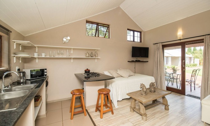 Tshwane Casa | Three Thymes Inn