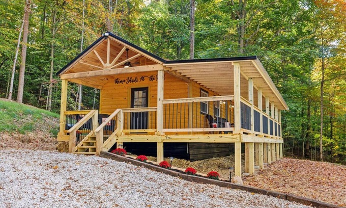 Stanton Apartamento | Throw`n Shade at the Red - near RRG, KY!