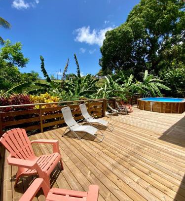 Sainte-Anne Apartamento | Ti family nature gite studio location de vacances Guadeloupe - Bas de villa - Piscine partagée
