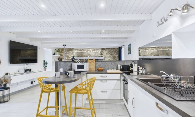 Plouguerneau Chalet De Esquí | Ti Venan - Casa frente a Ile Venan para 2 personas