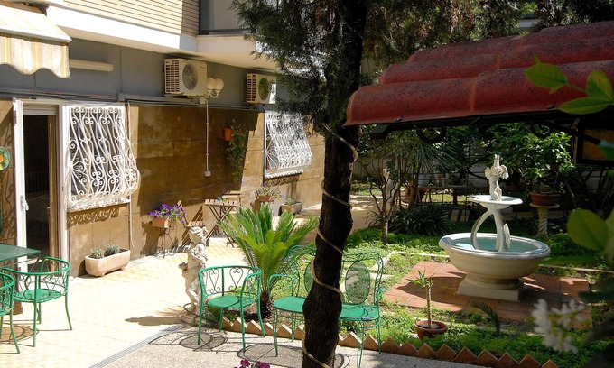 Universita Cama Y Desayuno | Tiburtina Garden