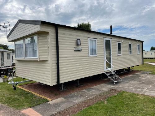 Minehead Otro | Tidal caravan