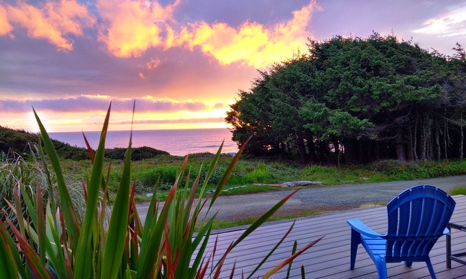 Yachats Casa | La De Da Cottage ~ Yachats