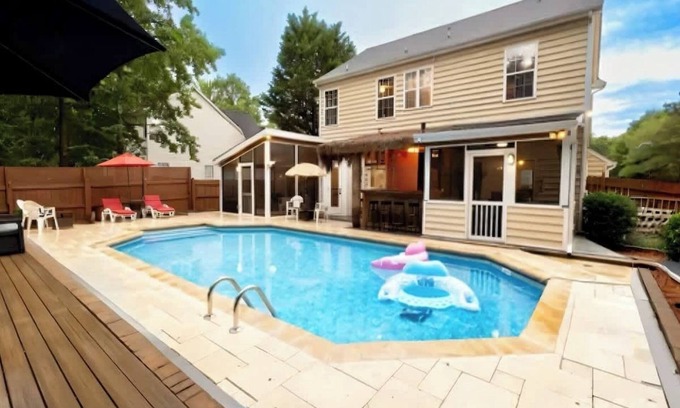 Charlotte Casa | Dove · Tiki Hut: Bar, Kitchenette, Grill, Firepit at Pool