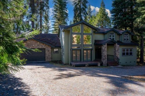 Shaver Lake Casa | Timber Lodge - 5 Min to Shaver Lake