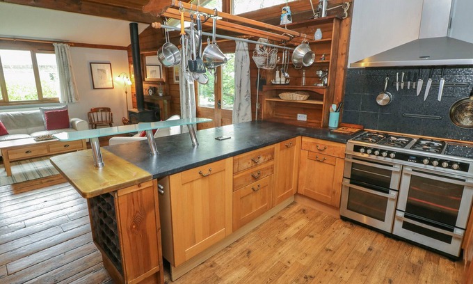 Cosheston Cabaña | Timbertwig Lodge