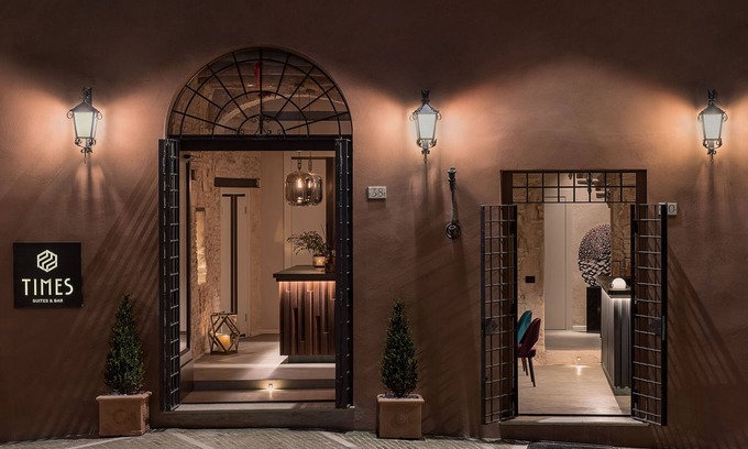 Old Town Casa | Times Suites & Bar