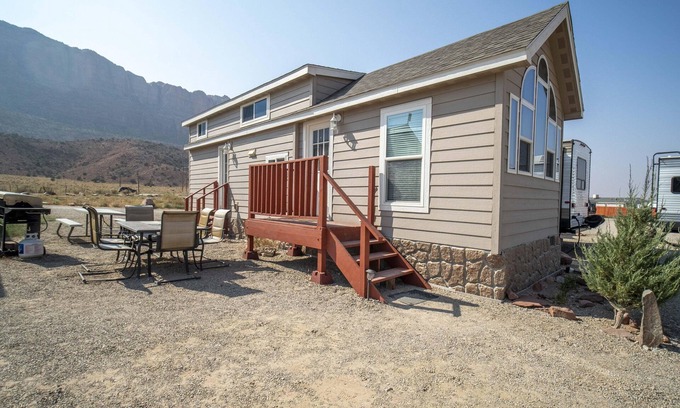 Moab South Valley Casa | Tiny Home #6 - Tiny Home #6 FunStays Tiny Home
