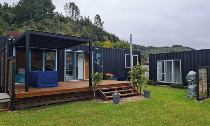 Rototai Casa | Tiny Home Getaway - a lake retreat