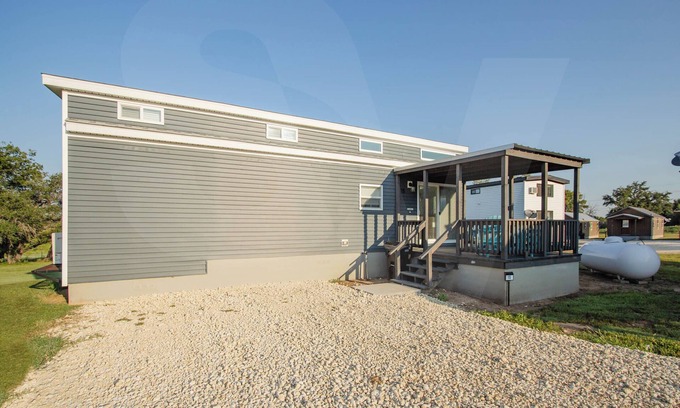 Hamilton Cabina | Tiny Home with AC in charming Hamilton cabin 15