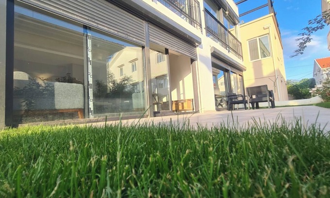 Tivat Apartamento | Tivat Terrace Suits