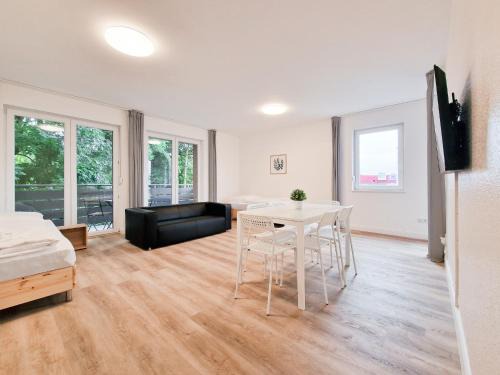 Hoisten Apartamento | Tolstov Apartments - 4 Room Apartments - 30 Min Messe DUS