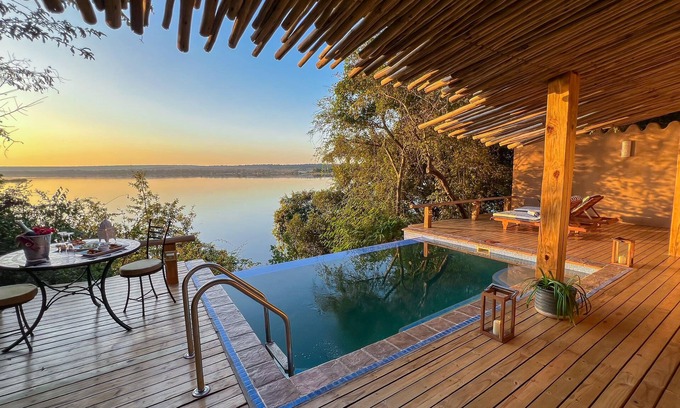 Simonga Cabina | Tongabezi Lodge
