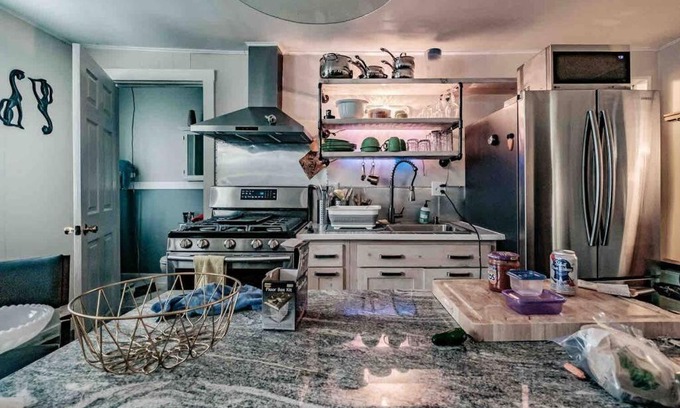 West Bayside Apartamento | Top of the Old Port/East Bayside1 BR Free Parking