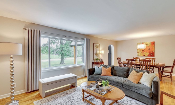 Pauline Casa | Topeka Farmhouse Hideaway: 5 Mi to Downtown!