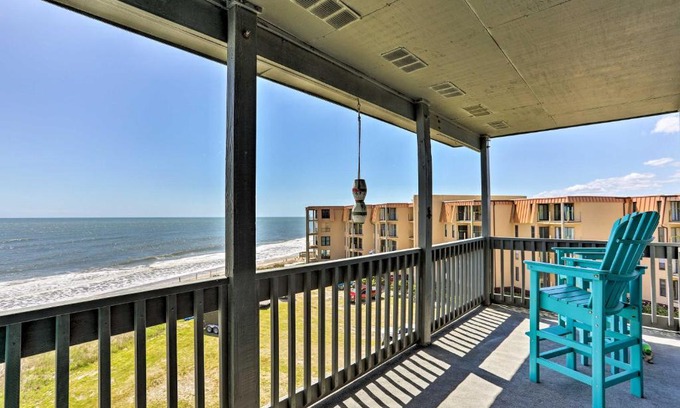 Sneads Ferry Apartamento | Topsail Beach Oceanfront Oasis with Stunning Views!