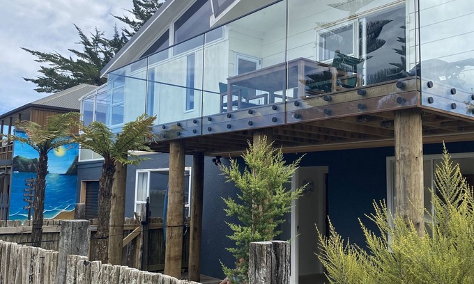 Tata Beach Casa | Totara Bach - just a few meters away from the beach (Tata Beach, Golden Bay)