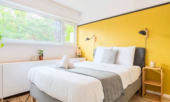 Tourcoing Apartamento | Tourcoing equipped studio with parking