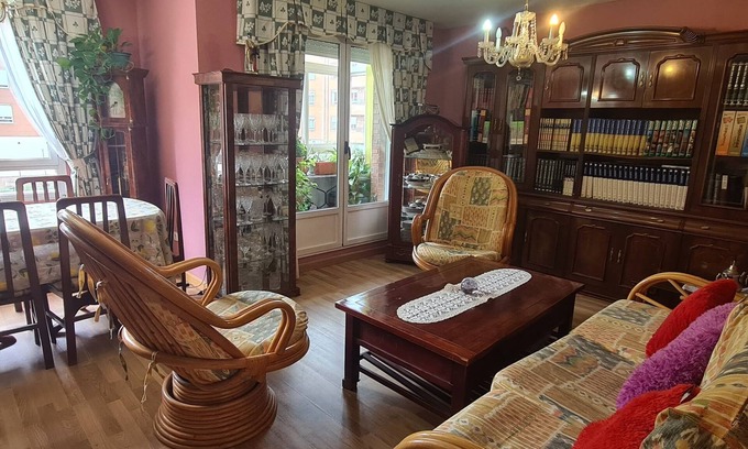 León Apartamento | VIVIENDA TURISTICA FELICIA