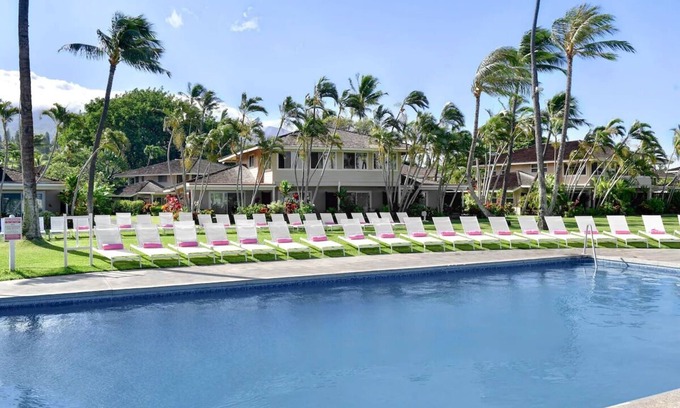 Kaanapali Hotel | Tower Partial Ocean View King at Royal Lahaina Resort