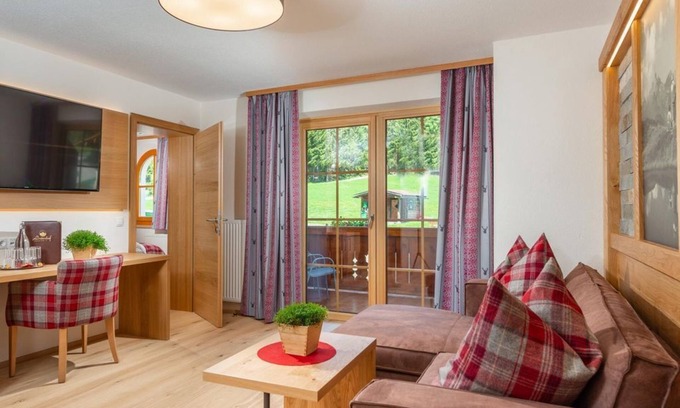 Ramsau am Dachstein Casa | Tower suite with bath, toilet, Fri, Short - Hotel Lindenhof