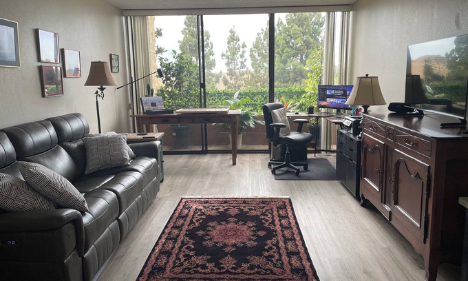 Laguna Woods Condominio | Towers 1-bedroom condo in Laguna Woods Village senior community - 3 month rental