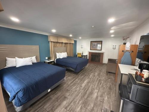 North State Hotel | Town and Country Inn