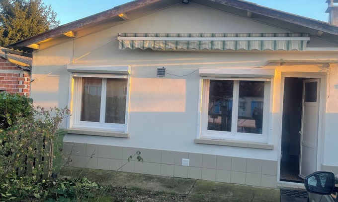 Lavardac Casa | Town house with garden Pets welcome