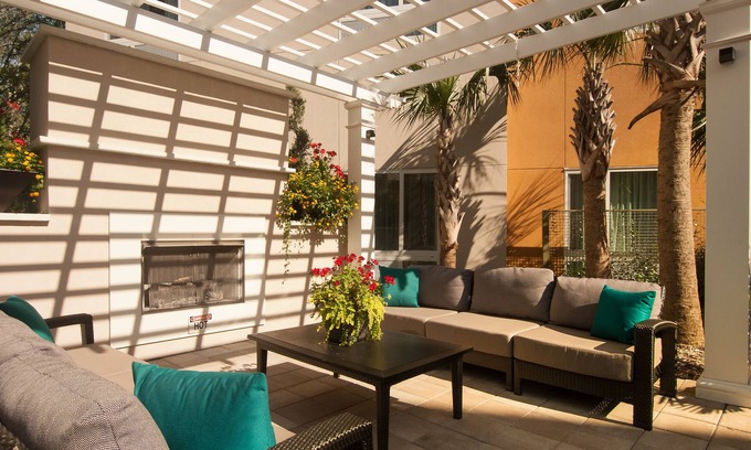 North Charleston Hotel | TownePlace Suites Charleston Airport/Convention Center