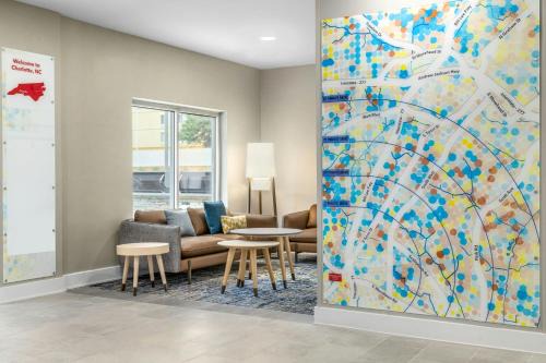 Charlotte Hotel | TownePlace Suites by Marriott Charlotte LoSo