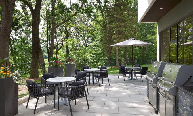 Oakville Hotel | TownePlace Suites by Marriott Toronto Oakville