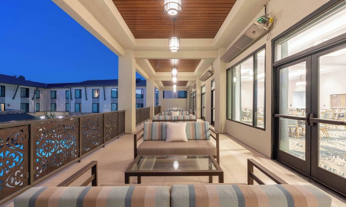 Agoura Hills Hotel | TownePlace Suites by Marriott Agoura Hills