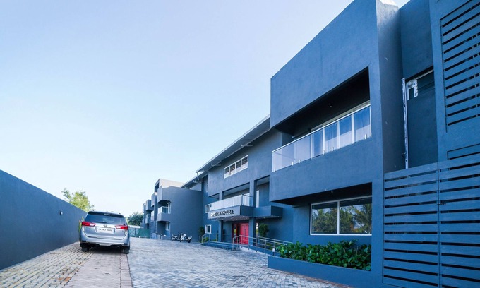 Vadanemelli Casa | Townhouse 211 Laguna Ecr Near Juhu Beach