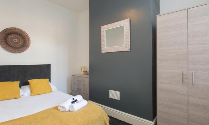 Crewe Casa | Townhouse @ 83 Edleston Road Crewe