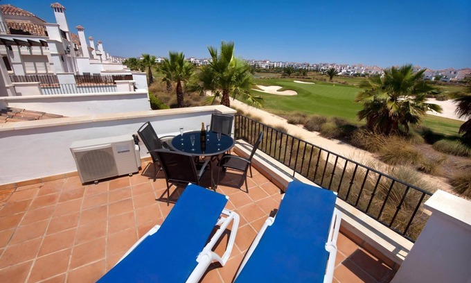 Roldan Casa | Adosado con vistas al campo de golf