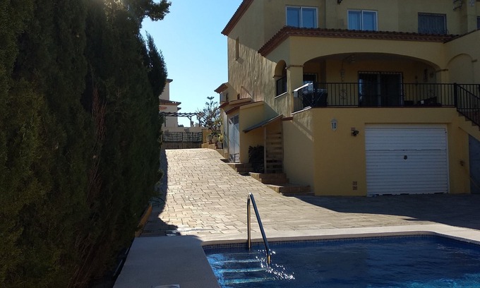 Vandellos i l'Hospitalet de l'Infant Casa | Casa Adosada para 8 personas con piscina privada