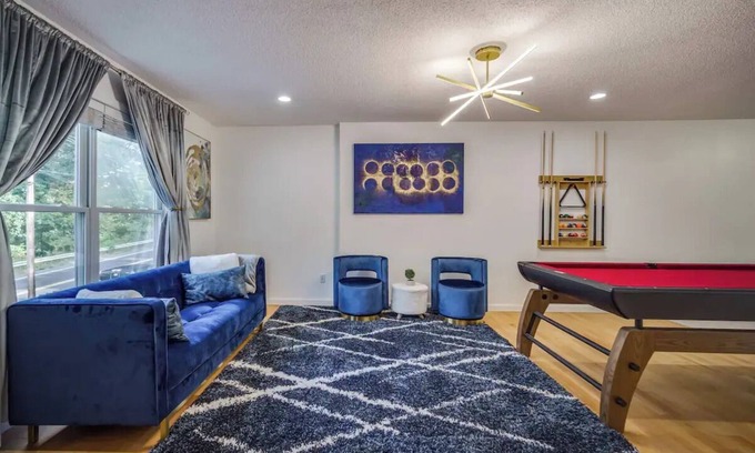 Chicopee Casa | Townhouse with Pool Table - Renovated w/ King Bed