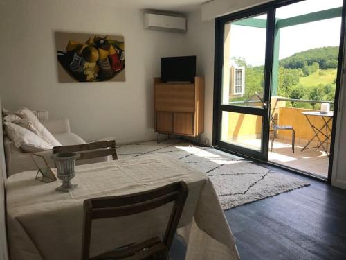 Castelnaud-de-Gratecambe Apartamento | Très agréable appartement